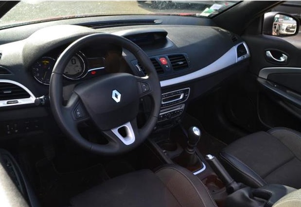 RENAULT MEGANE CC (01/03/2011) - 